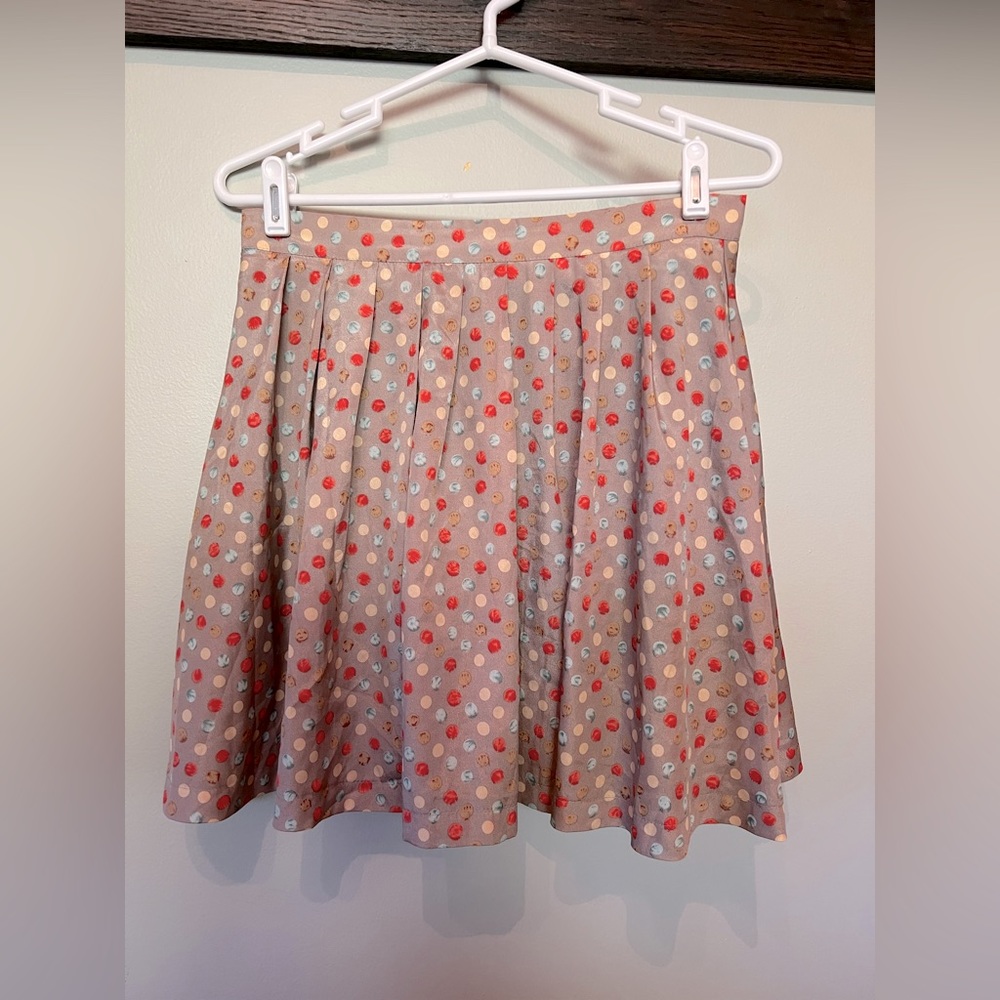 Polka dot, above knee, pleated skirt